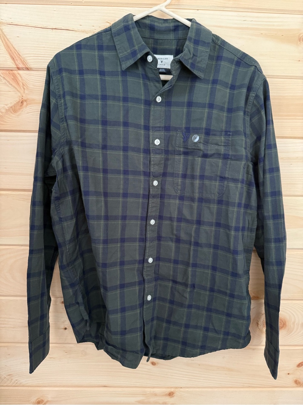 American Eagle Outfitters Plaid Button-Down Shirt
